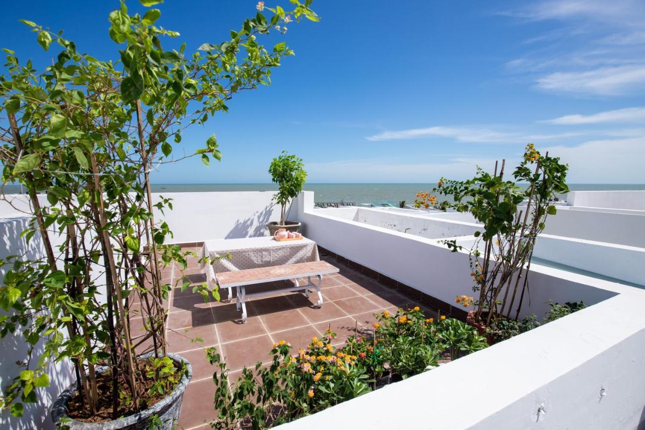 Okinawa Villas And Beach Club - Oceanami Resort ลองไห่ ภายนอก รูปภาพ