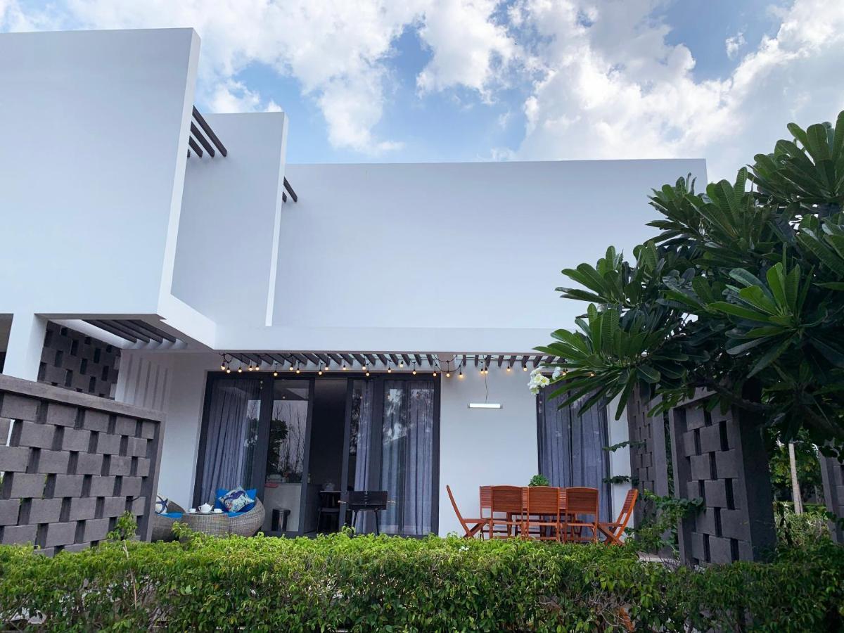 Okinawa Villas And Beach Club - Oceanami Resort ลองไห่ ภายนอก รูปภาพ